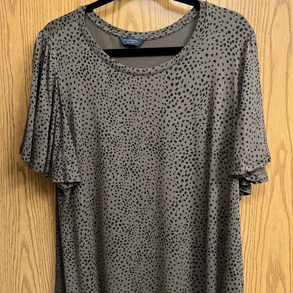 Ladies shirts, 2XL - Picture 5 of 5